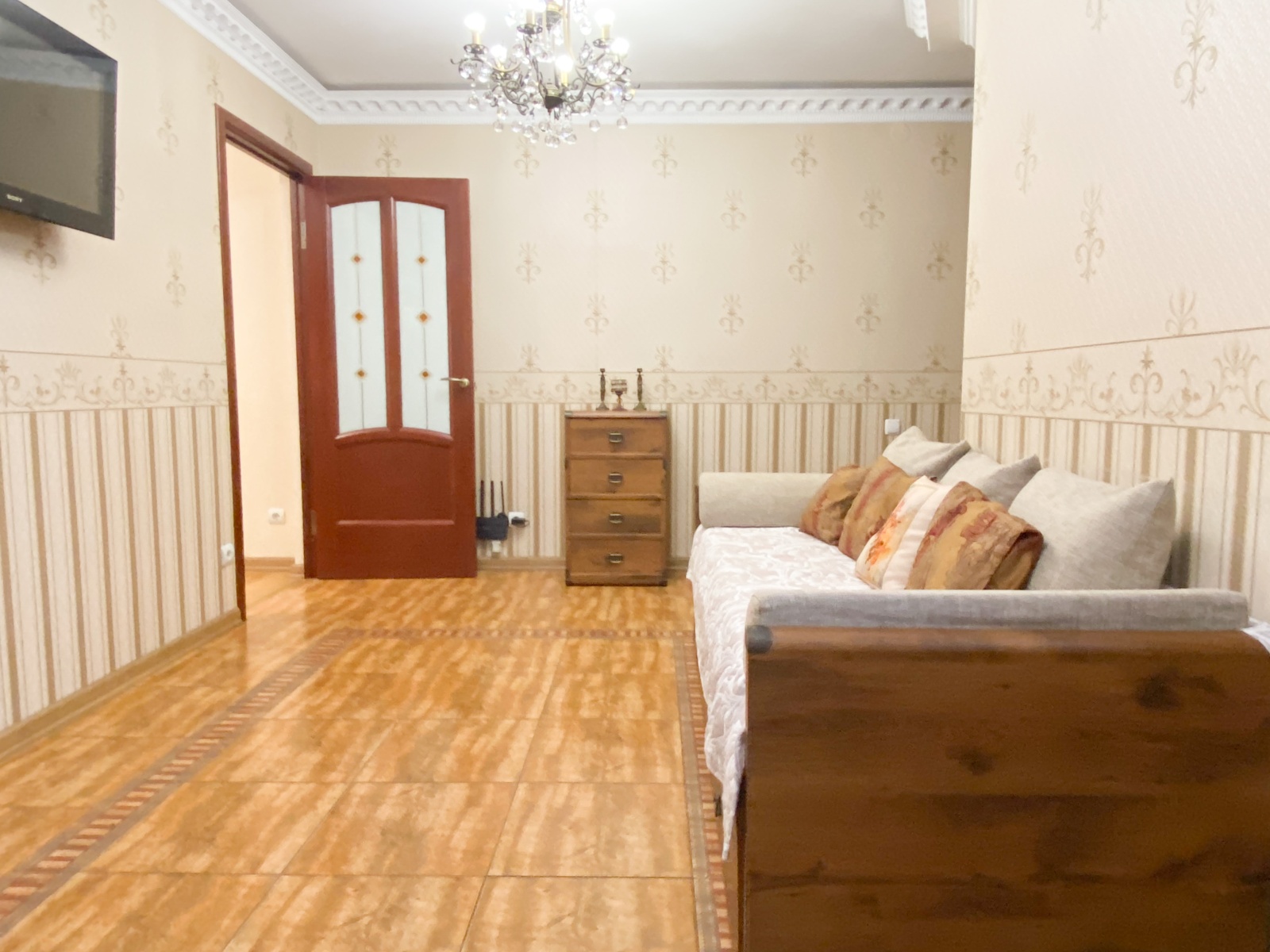  Адмиральская квартира в центре Севастополя