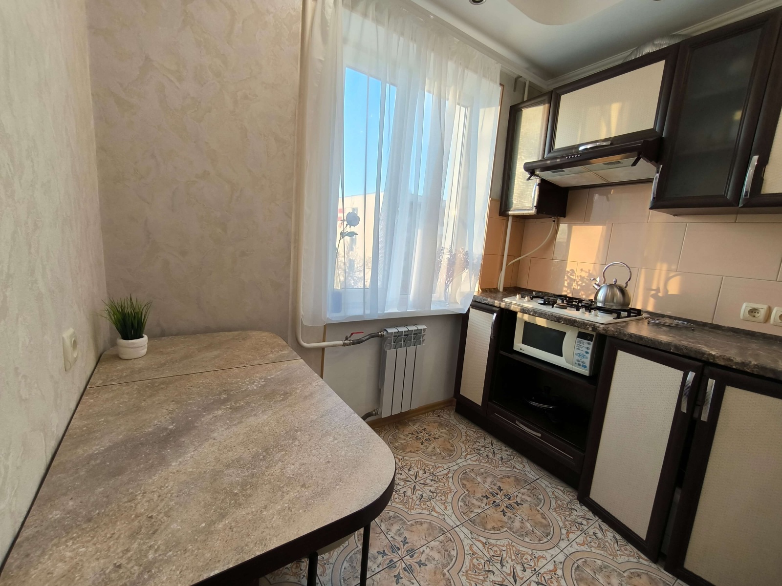 У Херсонеса, ТЦ Муссон в 15 мин от пляжа с отличным видом