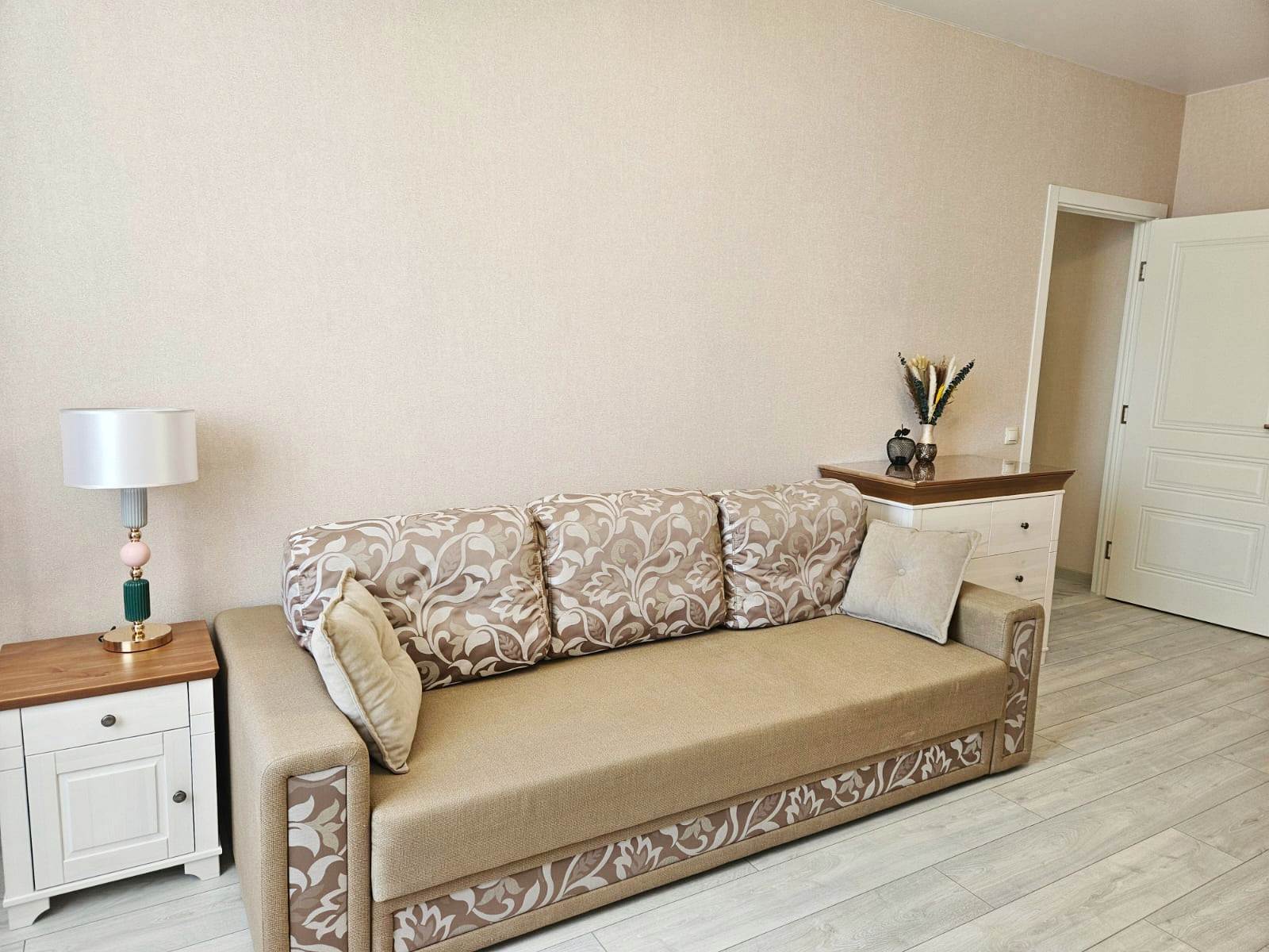 У пляжа Адмиральская Лагуна