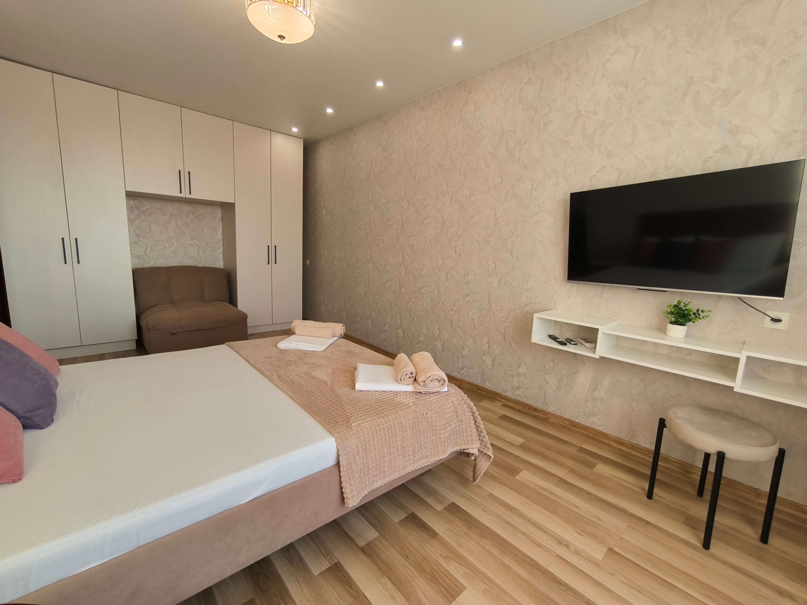 У Херсонеса, ТЦ Муссон в 15 мин от пляжа с отличным видом